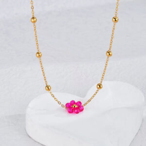 18k One Flower Pendant