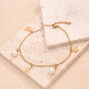 BUTTERFLY PEARL BRACELET
