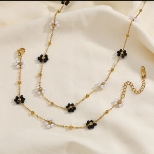 18k Black and white floral set